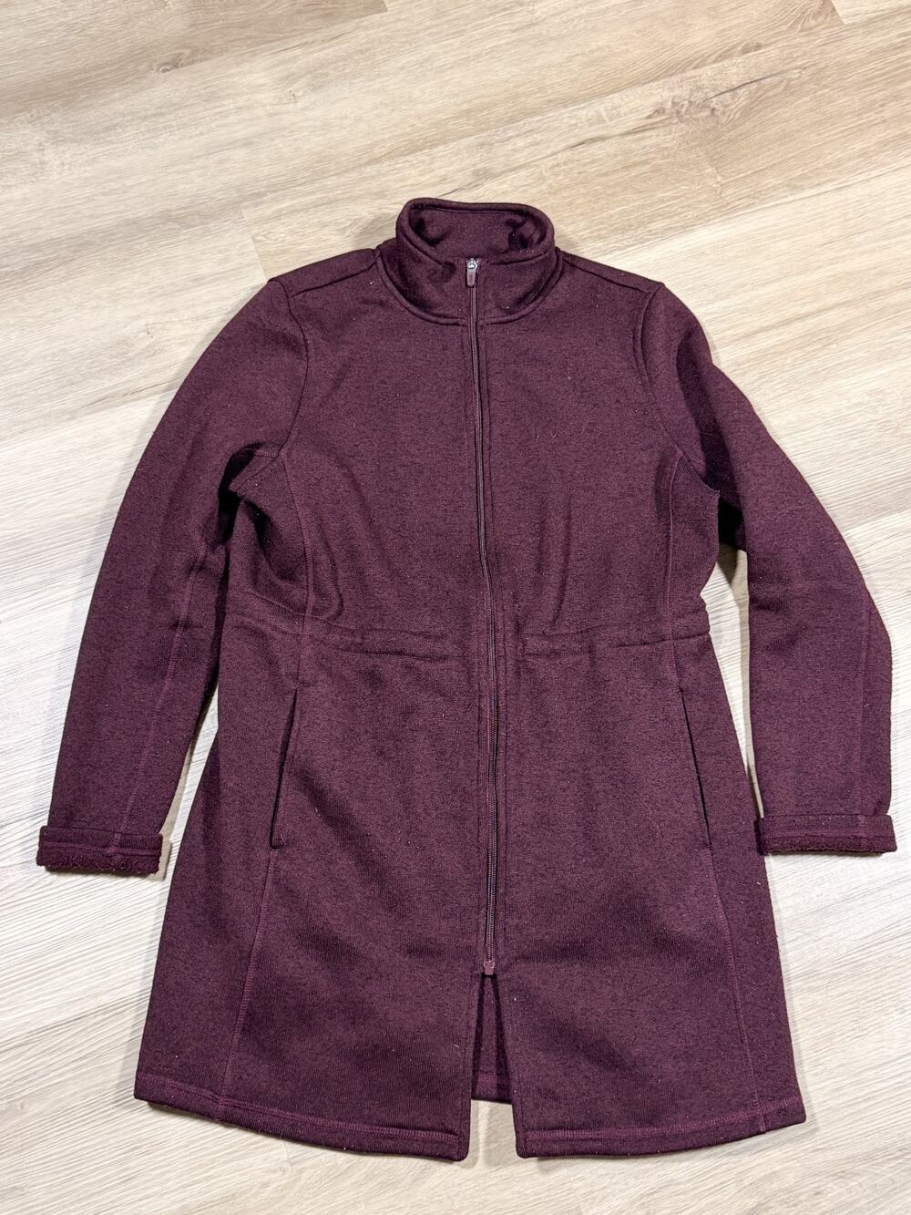 G.H. Bass & Co Womens L Burgundy Wine Long Fleece Sweater Coat Full Zip Pockets